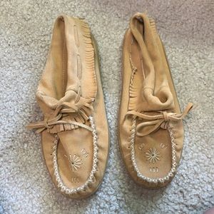Size 9 moccasins